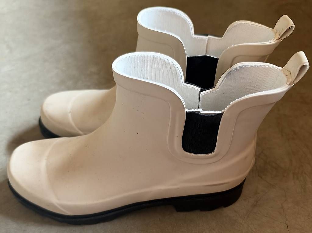 Chaussures femmes: Regenstiefel – D'occasion à Grabs par sasalom