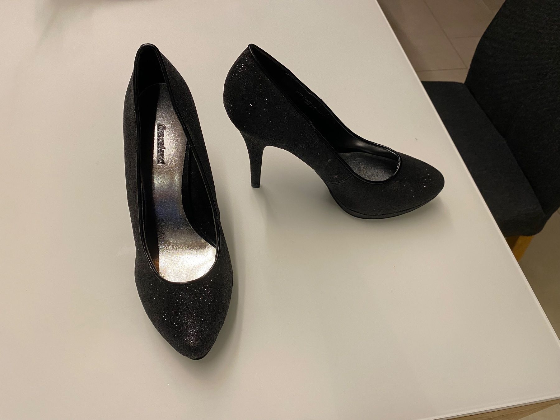 Graceland Scarpe da donna: Escarpins noirs pailleté – Nuovo (secondo la descrizione) da Gland venduto da Rolinette