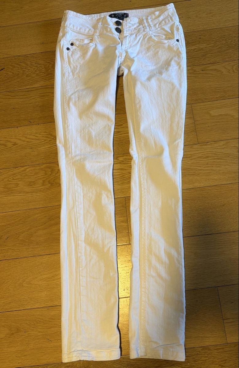 Jeans: Jeans blanc taille 34 – Gebraucht aus Thonex von TropicalPlantsCorner