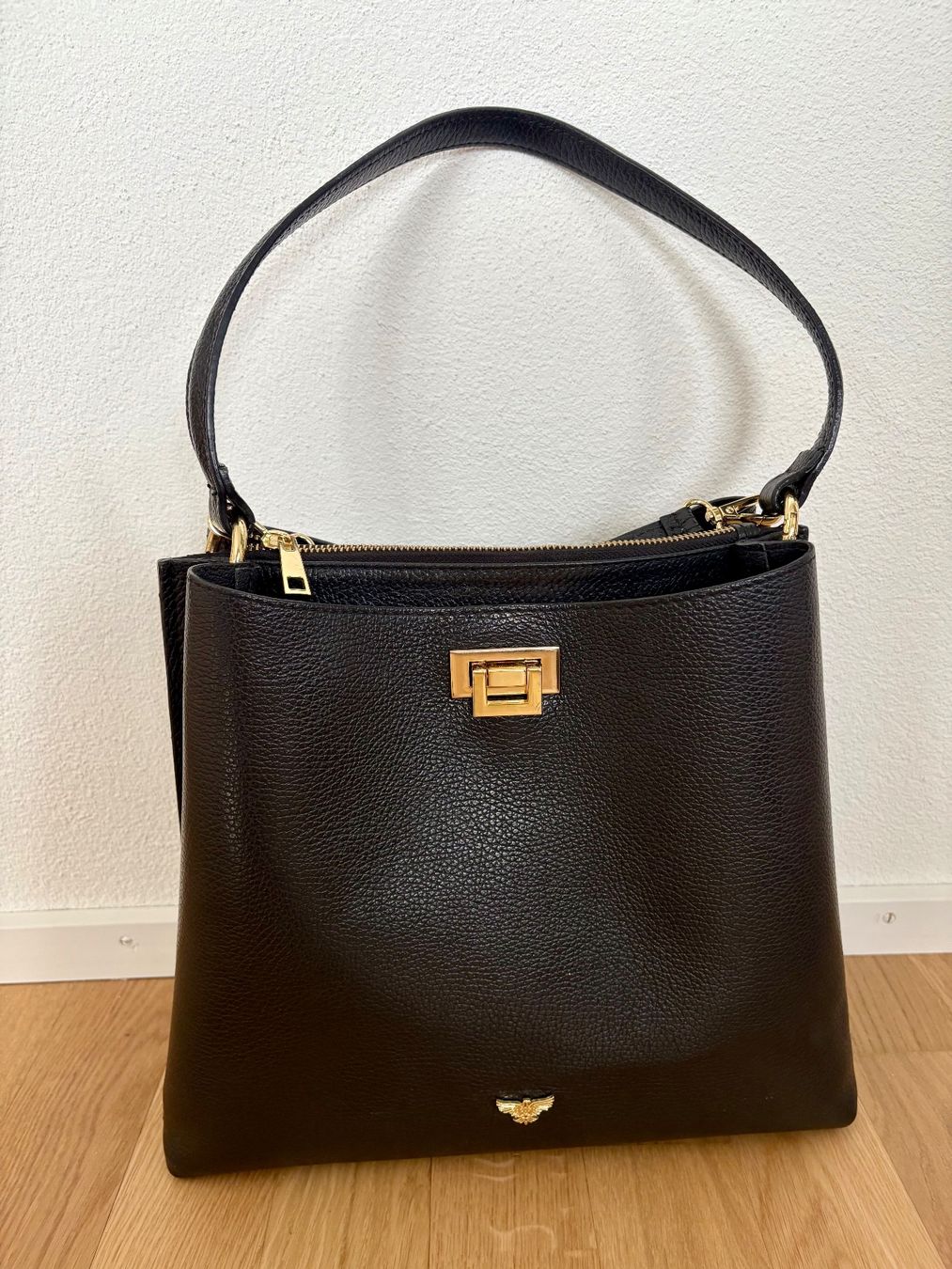 Borse da donna: Schwarze Apatchy London Ledertasche – Usato da Dübendorf venduto da SophieNadine1 1