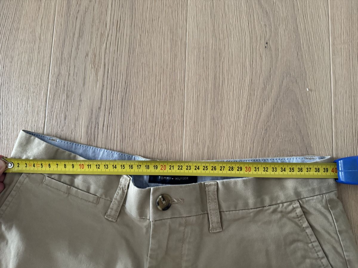 Tommy Hilfiger Pantaloni: Tommy Hilfiger Bermuda – Usato da Küsnacht ZH venduto da ali_k9b5 3