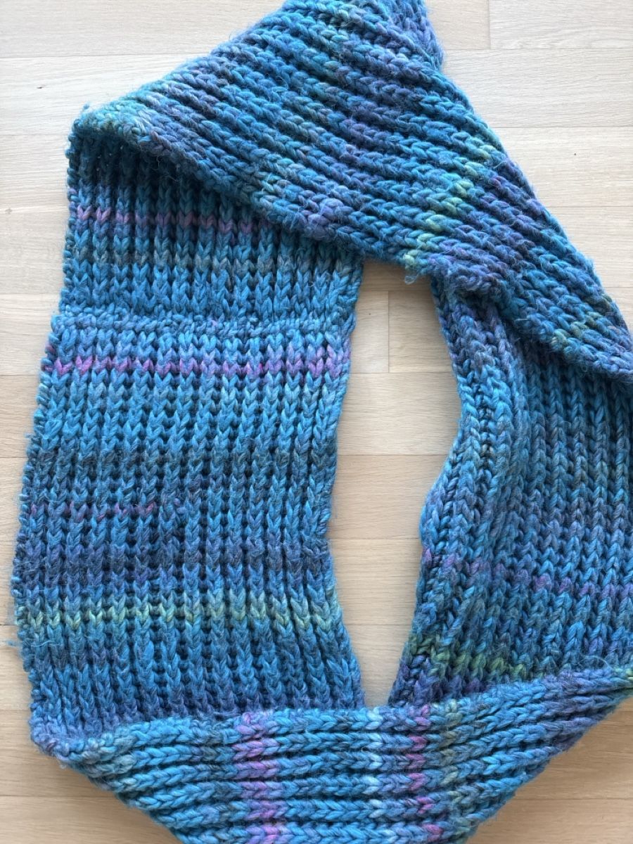 Foulards, Tücher & Schals: Strickschal blau bunt  – Gebraucht aus Zürich von wimper6 1
