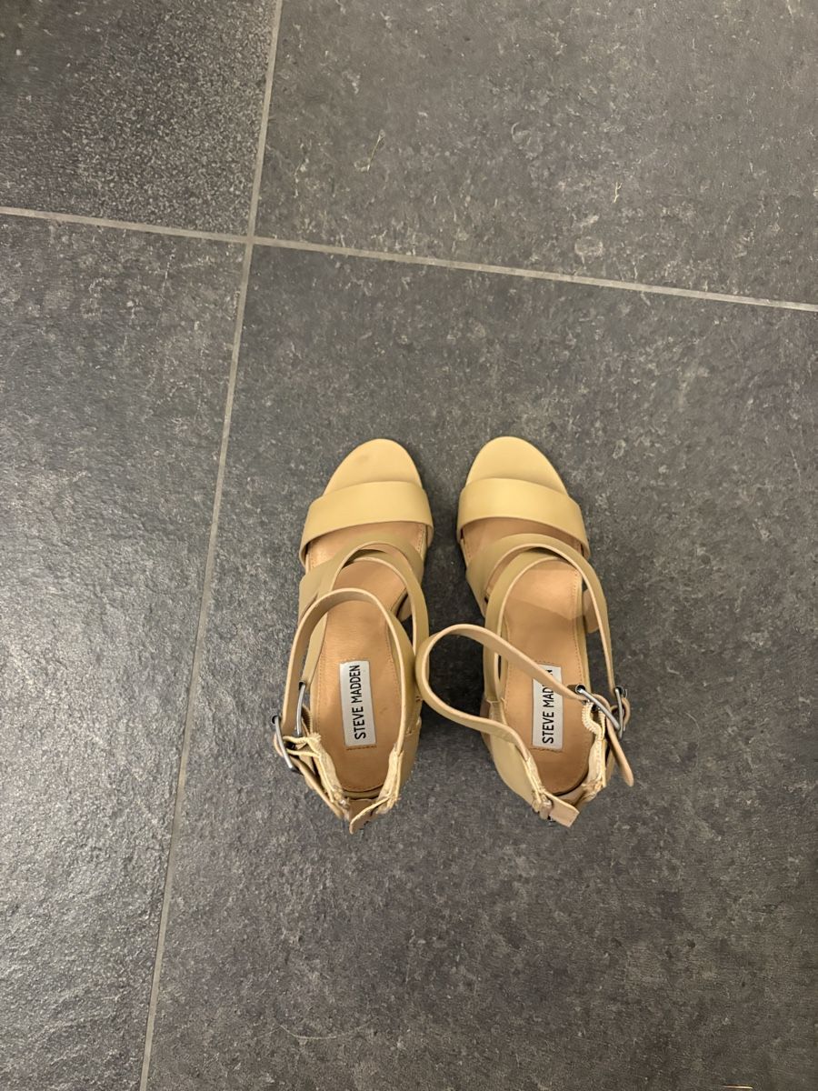Chaussures femmes: Talon – D'occasion à Evionnaz par Meliestange 1