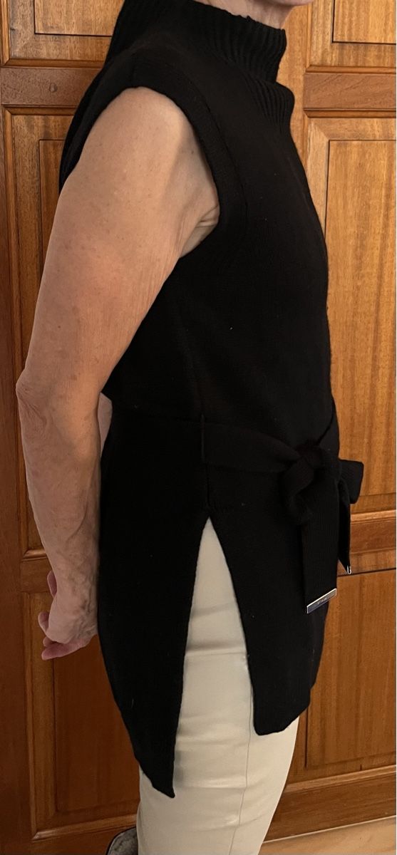 Escada Gilet & Giacche senza maniche: Escada Wolle gilet – Usato da Comano venduto da Sandritti 2