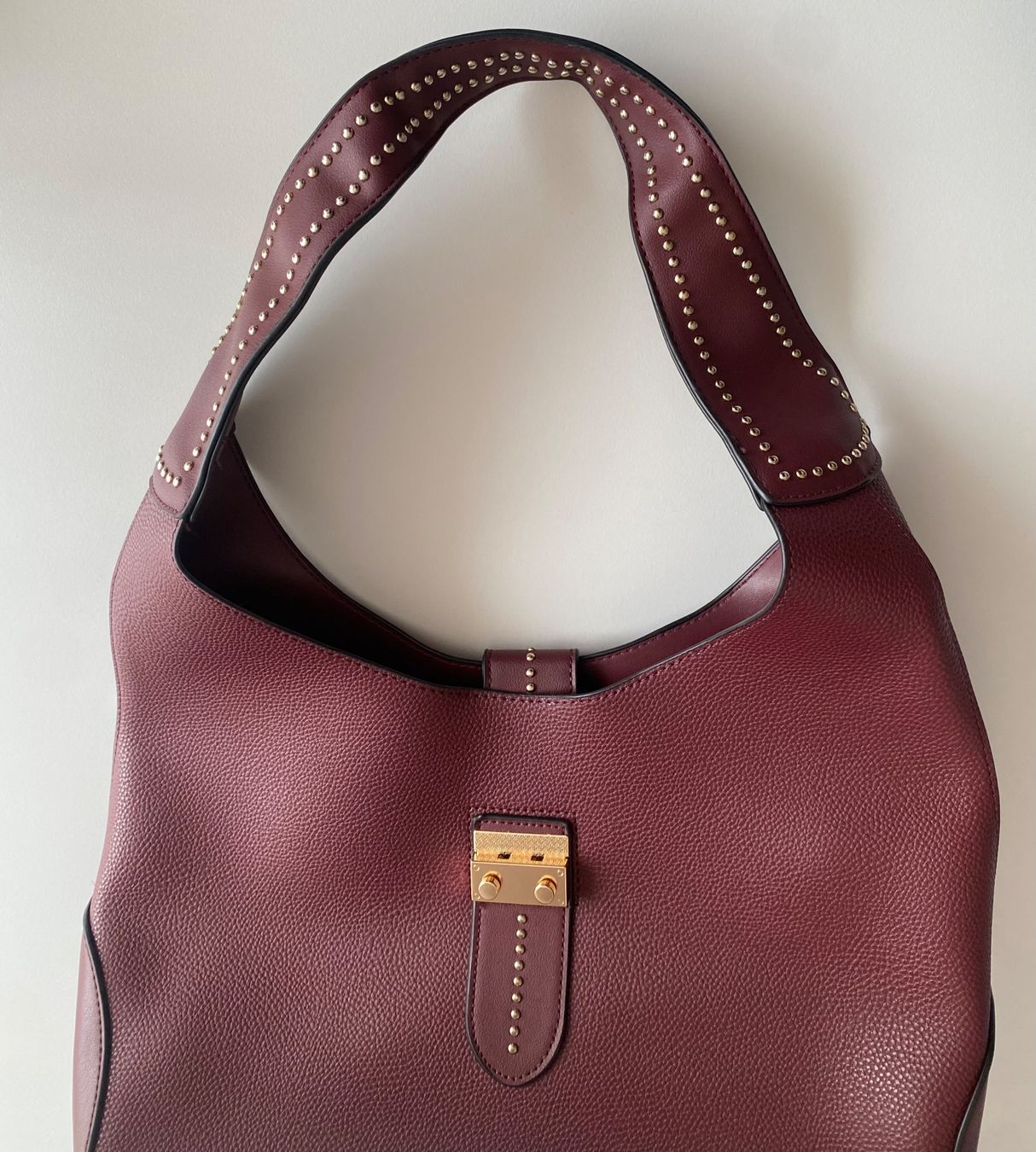 Taschen: HANDTASCHE - BORDEAUX – Gebraucht aus Winterthur von hil_7mxs 2