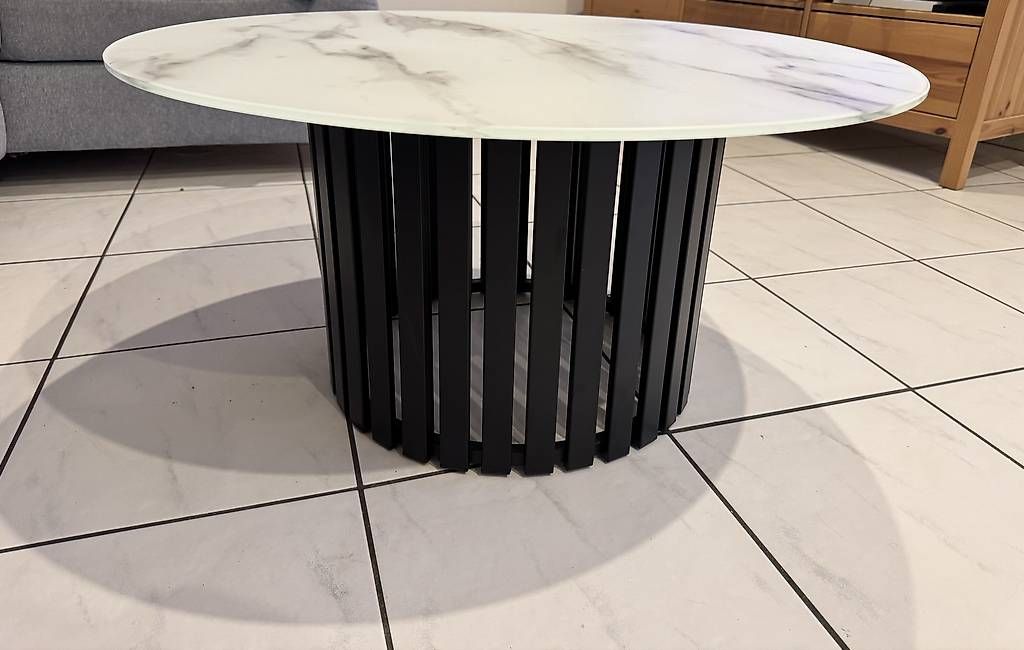 Tische: Table basse effet marbre – Gebraucht aus Onnens FR von Cyrilovski 1