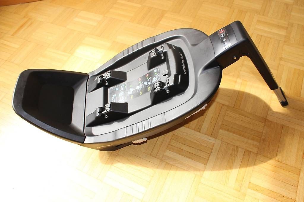 Seggiolini per auto: Maxi-Cosi Jade + Bébé Confort ISOFIX Basis – Usato da Zürich venduto da Francois236 4