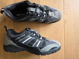 Racer Velo Schuhe Grösse 43 mit Cleats