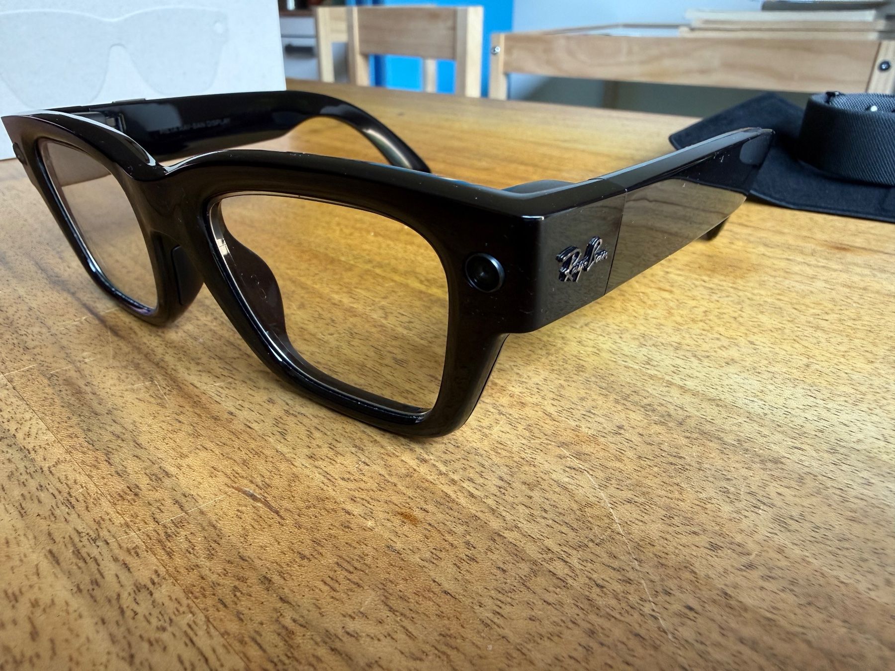 Ray-Ban Occhiali & Lenti: Meta Ray-Ban Display Smartglasses mit Neural Band – Usato da Zürich venduto da knator 2