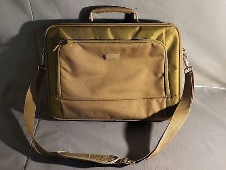 Gebrauchte Computer-Tasche in gutem Zustand