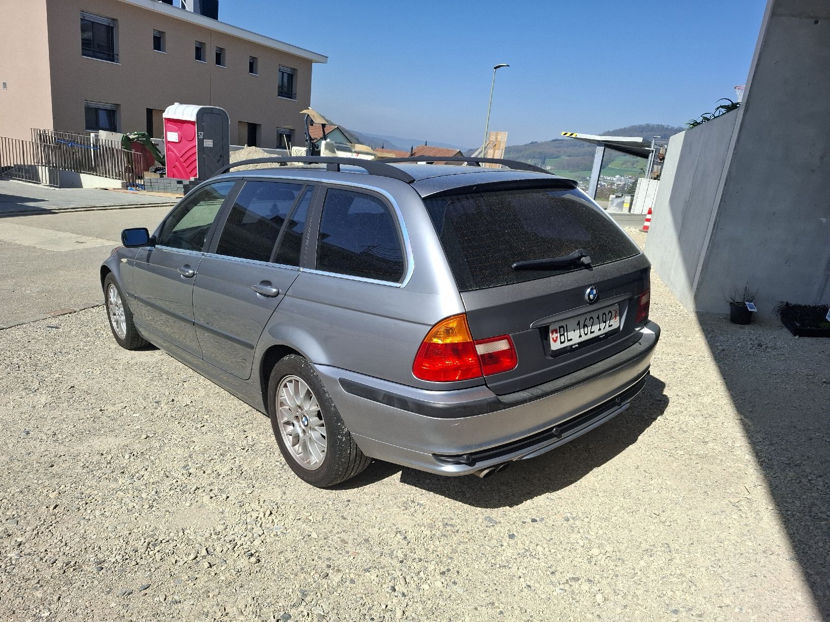 BMW Autos: BMW 320i Touring ab MFK 09/25 – Gebraucht aus Ormalingen von V850 1