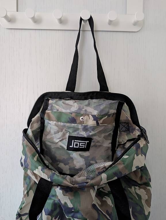 Zaini: Ultra leichter Rucksack/Tasche – Nuovo e nell'imballaggio originale da Erschwil venduto da andora00 1