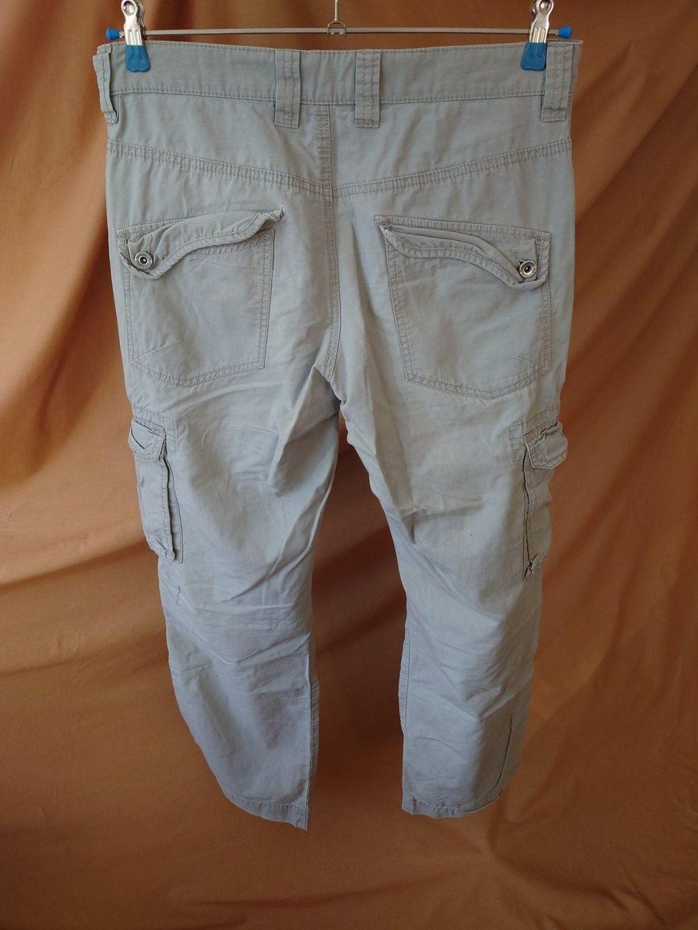 Pantaloni: Pantalon cargo claire Clockhouse L – Usato da Bévilard venduto da Thenightes 2