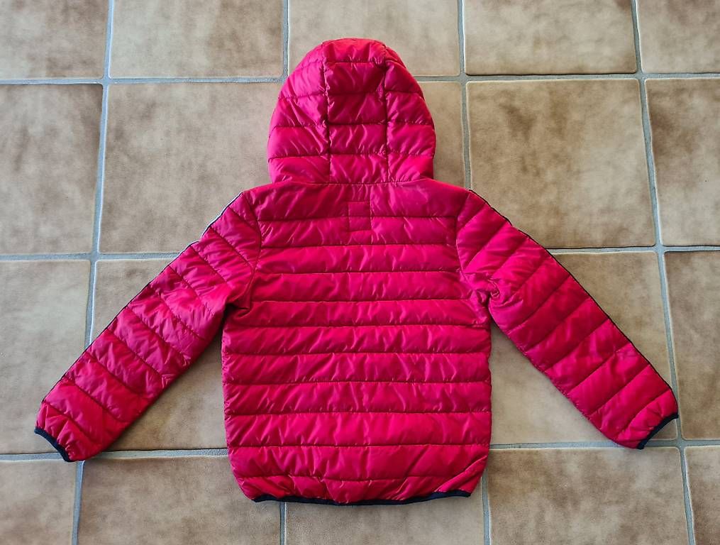 Jacken & Mäntel: Jacke, s.Oliver, 128, rot – Gebraucht aus Höri von Makumba2 3