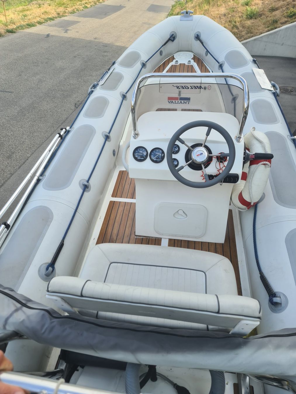Valiant Barche: Schlauchboot evt. mit Trockenplatz am Thunersee – Usato da Worb venduto da Werich 8