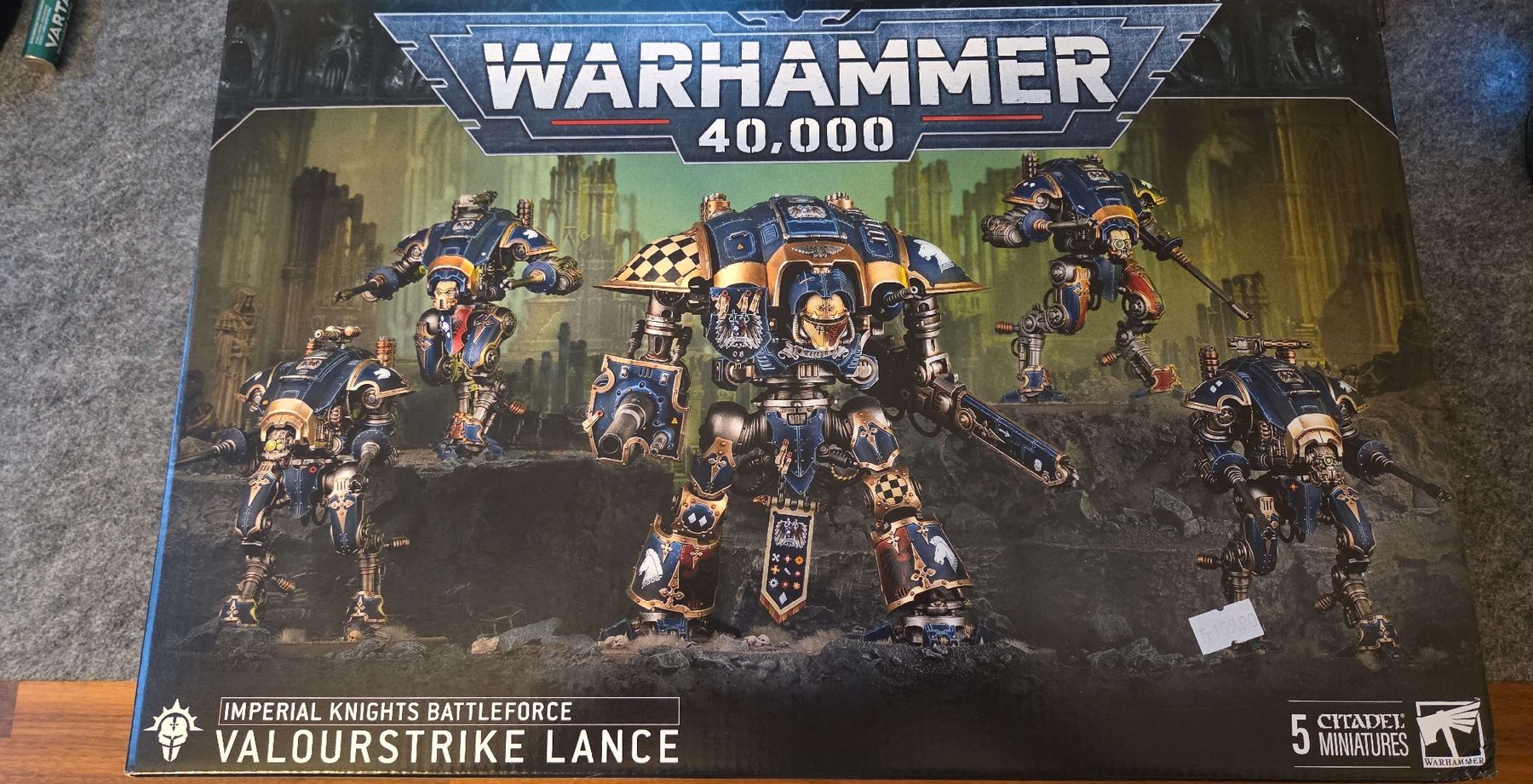 Kit di modellismo & Modellini statici: Warhammer40K Imperial Knights Valourstrike Lance Battleforce – Nuovo e nell'imballaggio originale da Rothrist venduto da Benj1990