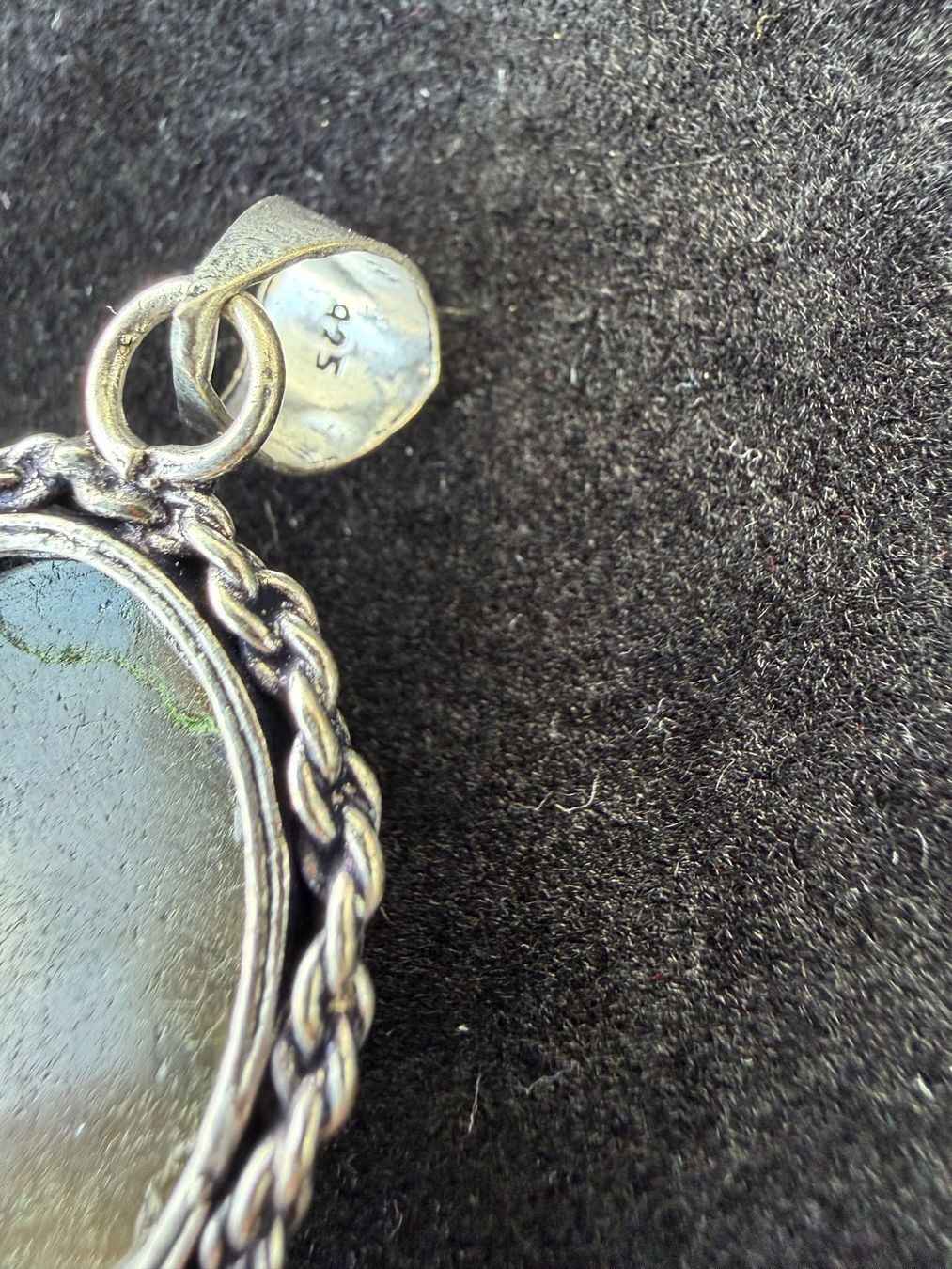 Pietre preziose: Pendentif labradorite – Usato da Bouveret venduto da GemX 3