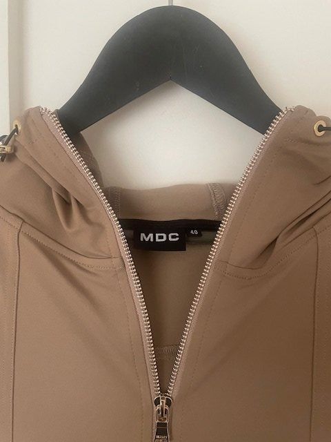 Giacche: MDC Meryl Hoodie Chestnut – Nuovo (secondo la descrizione) da Wettingen venduto da Diamonds 2