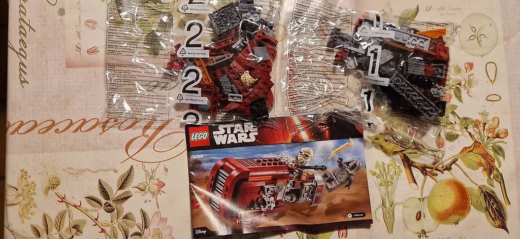 Lego Baukästen: LEGO star wars Rey's Speeder 75099 – Gebraucht aus Echallens von jml_6fkd