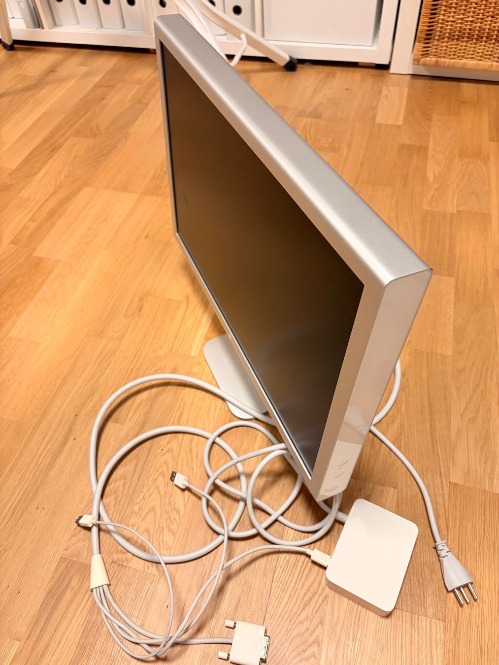 Apple Monitore: Apple Cinema Display 23 zoll – Gebraucht aus Basel von marcepan