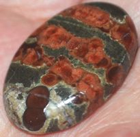 Cabochon L-804 – Schwarzer Erdnuss Obsidian 35x23mm