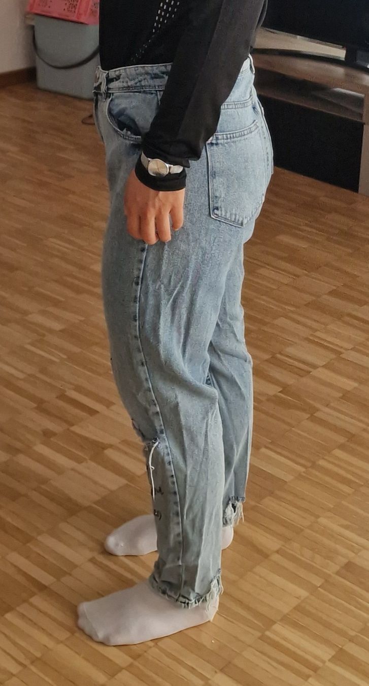 Jeans: Hose micky maus – Usato da Wil SG venduto da zeh_pck9 3