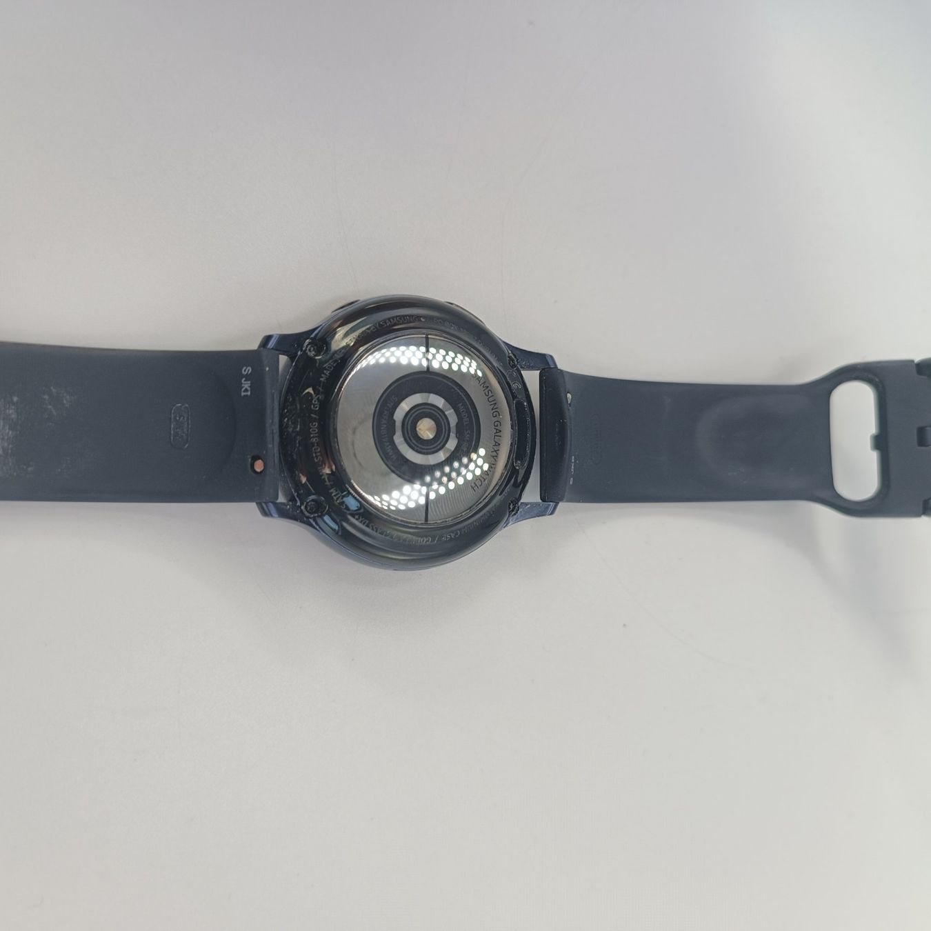 Samsung Smartwatch: Samsung Galaxy Watch active 2 – Défectueux à Schlieren par 2nd-Life 5