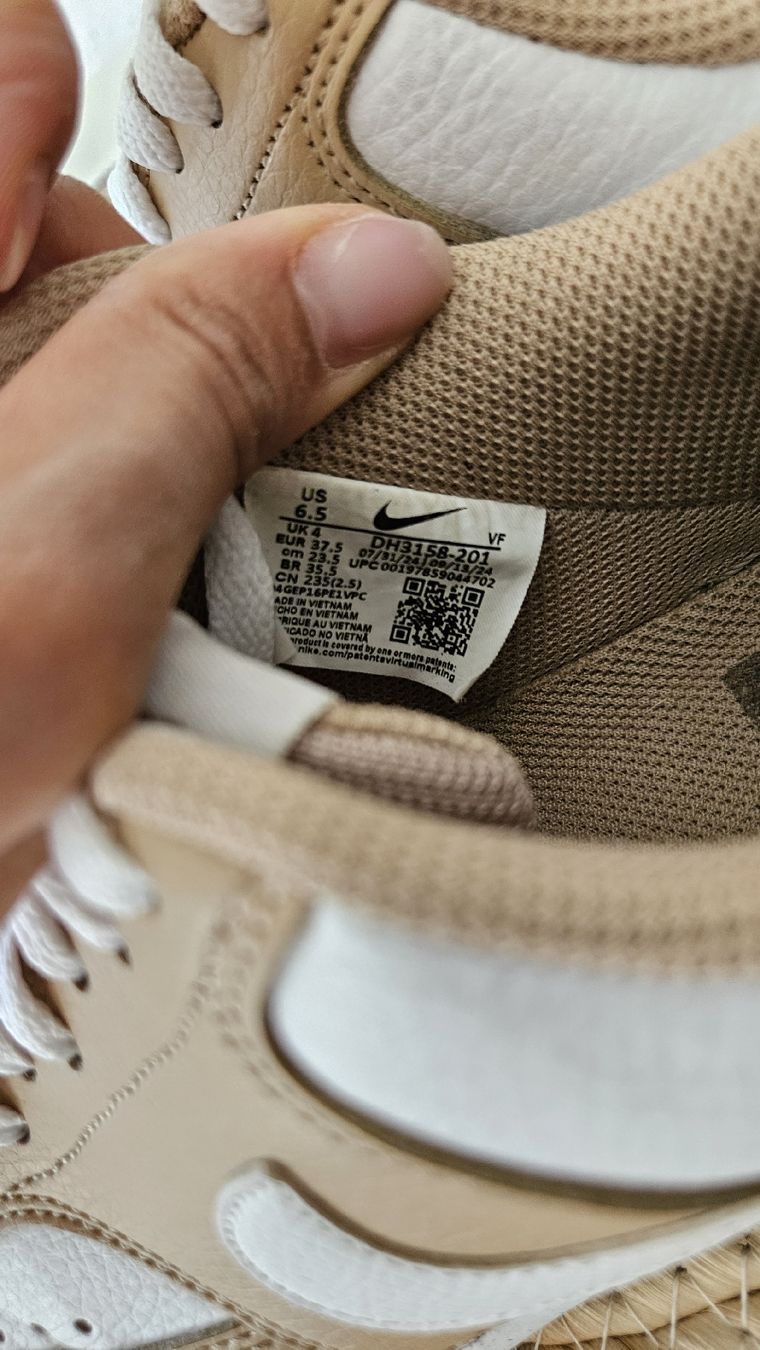 Nike Chaussures hommes: Baskets Nike comme neuve – Neuf (Voir description) à Nyon par nay_y72c 7