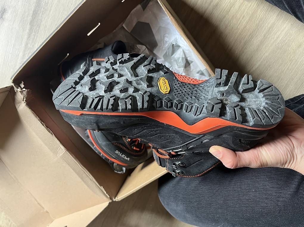 Scarpe da uomo: Wanderschuhe  – Usato da Aesch ZH venduto da sebyiran 1