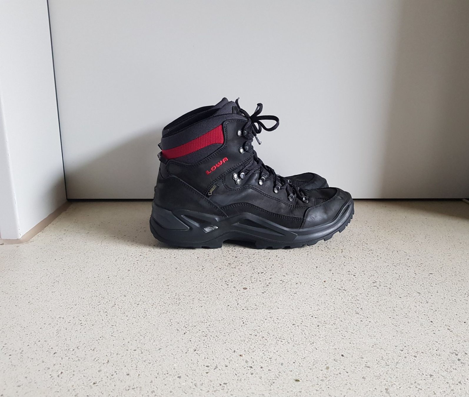 Lowa Scarpe da uomo: LOWA Renegade GTX Wanderschuh Grösse 46.5 – Usato da Basel venduto da Birs868