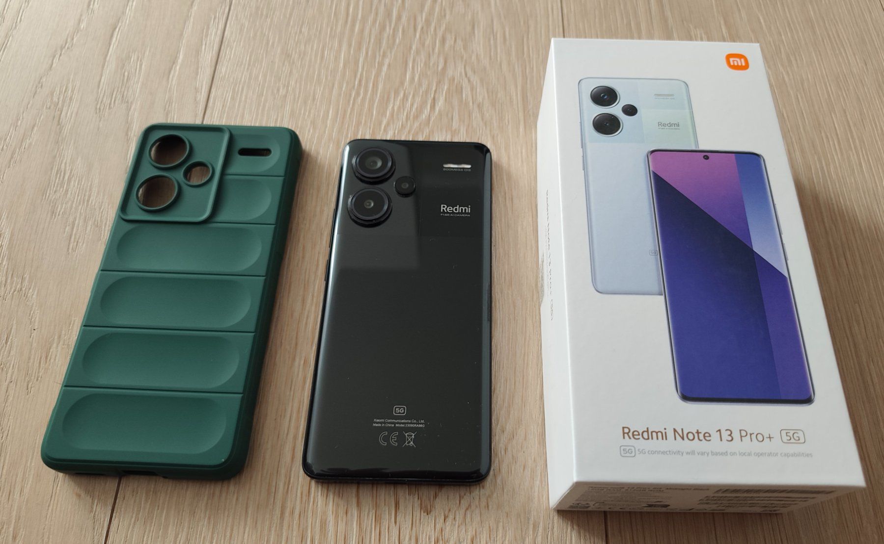 Xiaomi Telefoni cellulari / Smartphones: Redmi Note 13 Pro+ 5G  12GB / 512GB – Usato da Stein am Rhein venduto da flies