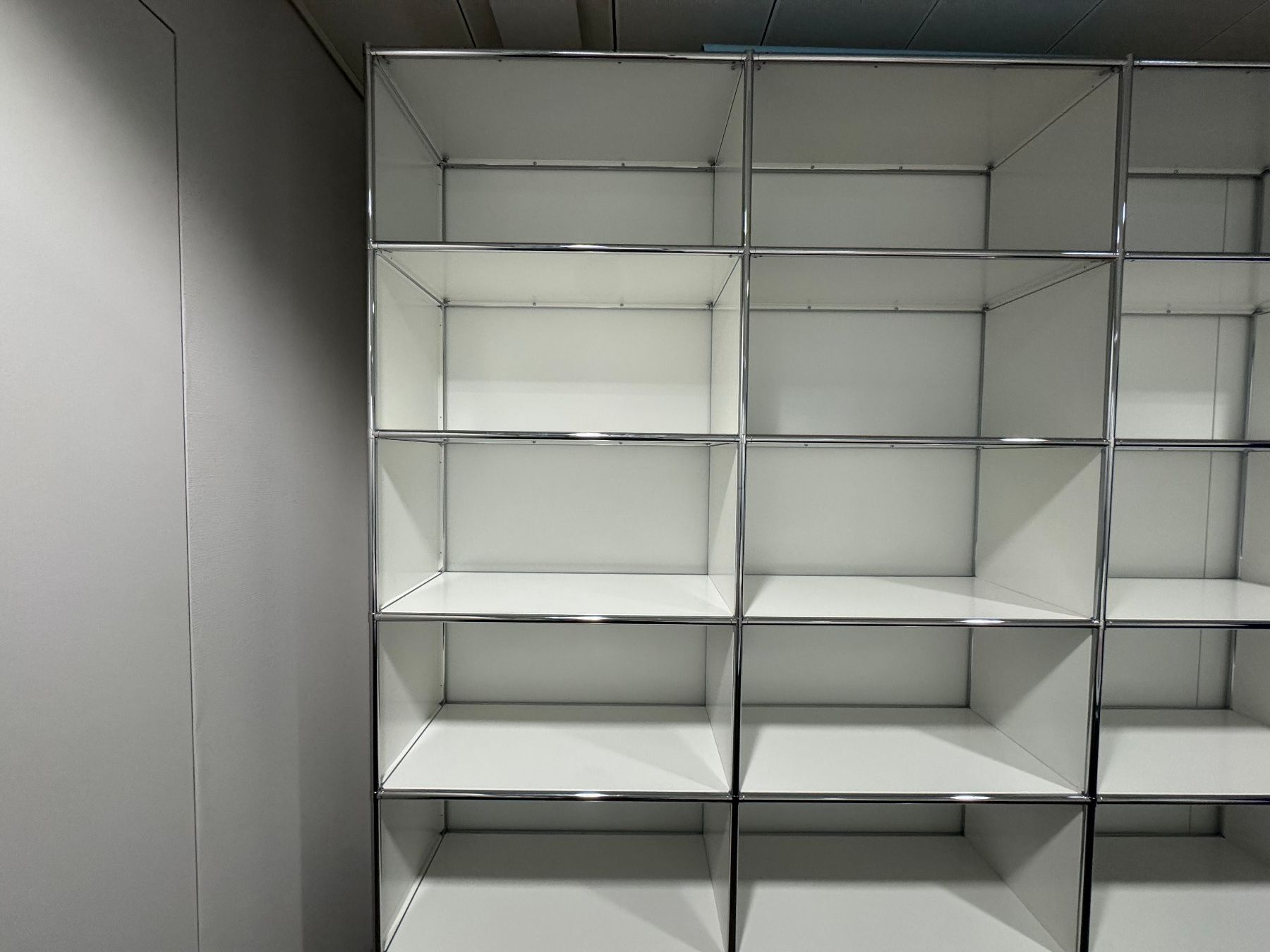 System4 Scaffali: Étagère modulable System 4 blanche 3x6 éléments occasion – Usato da Les Acacias venduto da jcs_x27f 1