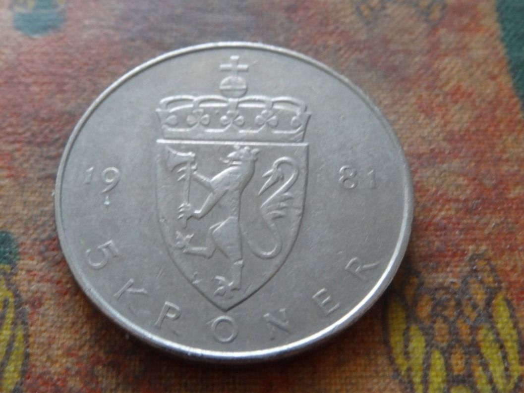Tutti le monete: NORVEGE  5  Kroner  1981  (P) – Usato da Romanel-sur-Lausanne venduto da Swift13 1