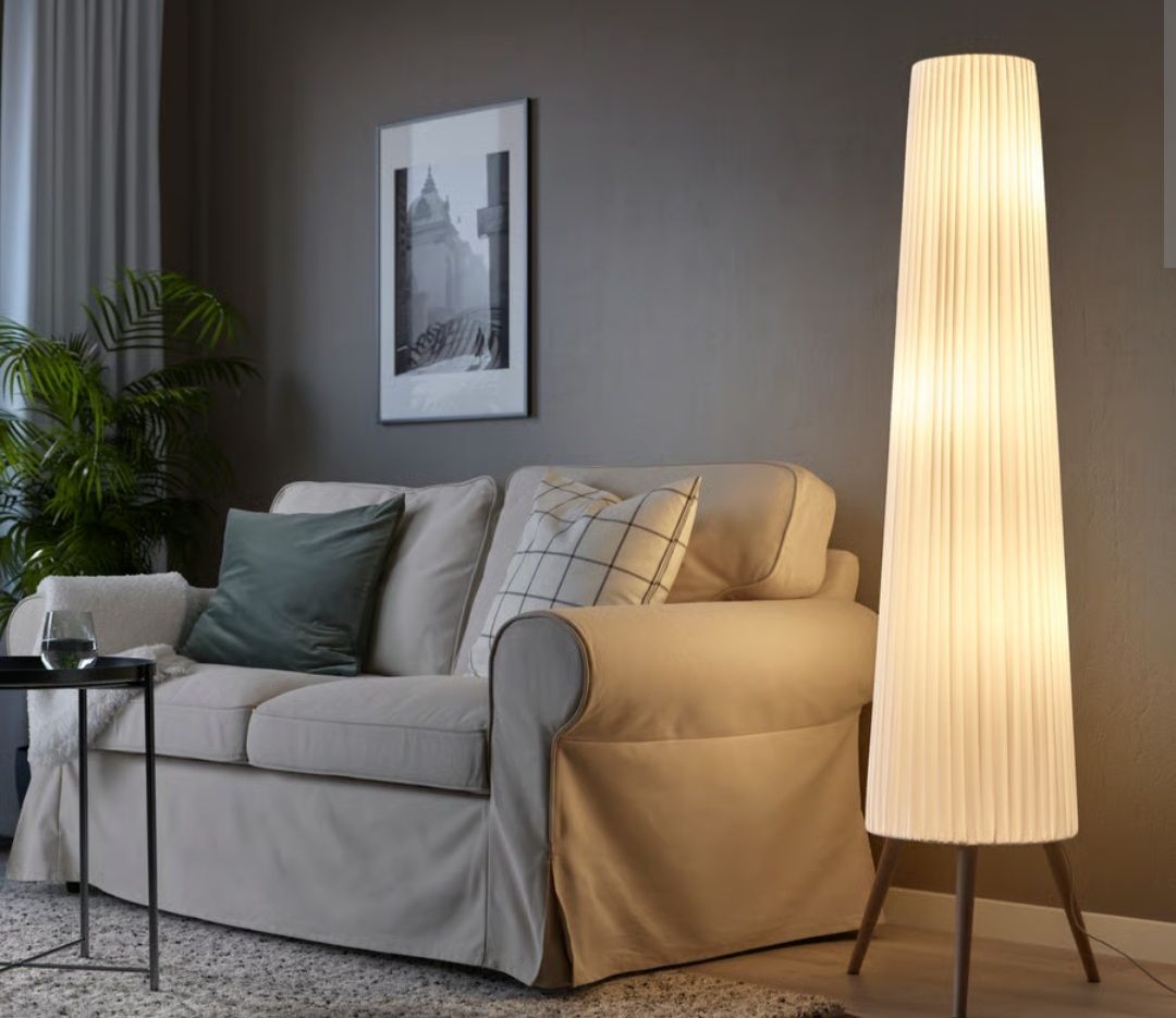Lampes: Ikea Ökensand Standleuchte – D'occasion à Bassersdorf par isu_hk9p
