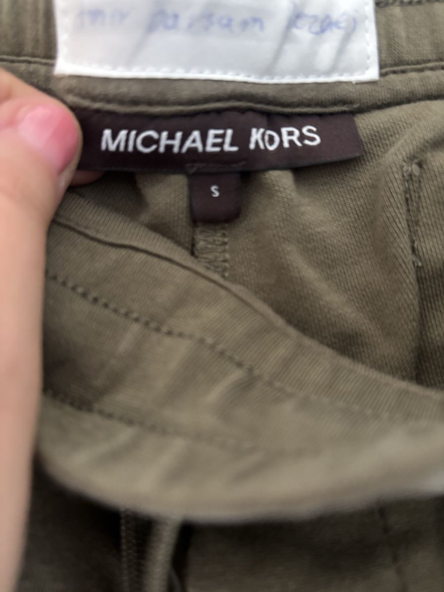 Michael Kors Pantaloni: Pantalon Michael Kors kaki  – Nuovo (secondo la descrizione) da Monthey venduto da mon_sgm8 1