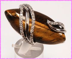 Wow, grosser Ring mit echtem Tigerauge Stein