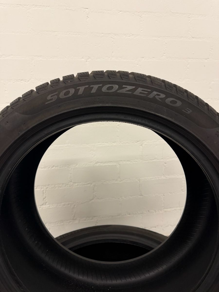 Altro in Scrittura & Disegno: Pirelli 275 40 20 – Usato da Biel/Bienne venduto da gm0_9qhk