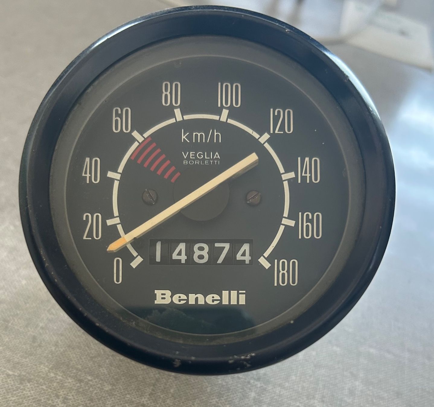 Benelli Tutti i ricambio per moto: Benelli Geschwindigkeitsmesser Vintage – Usato da Fällanden venduto da E51