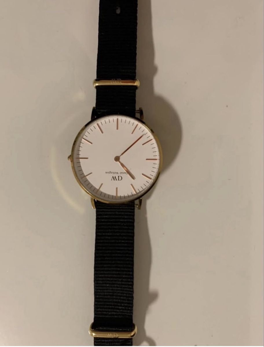 Daniel Wellington Orologi: DANIEL WELLINGTON DAMENUHR - INKL. 2 BÄNDER – Nuovo (secondo la descrizione) da Zürich venduto da nina.ninat 2