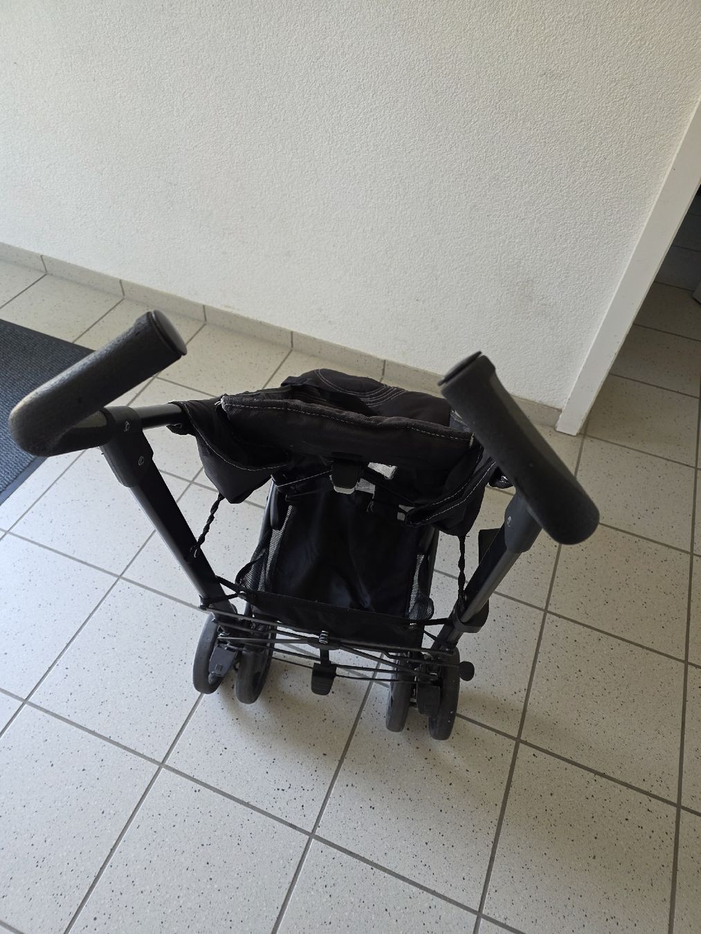 Chicco Carrozzine: Pousette canne Chicco Liteway – Usato da Cudrefin venduto da Jamy201289 2