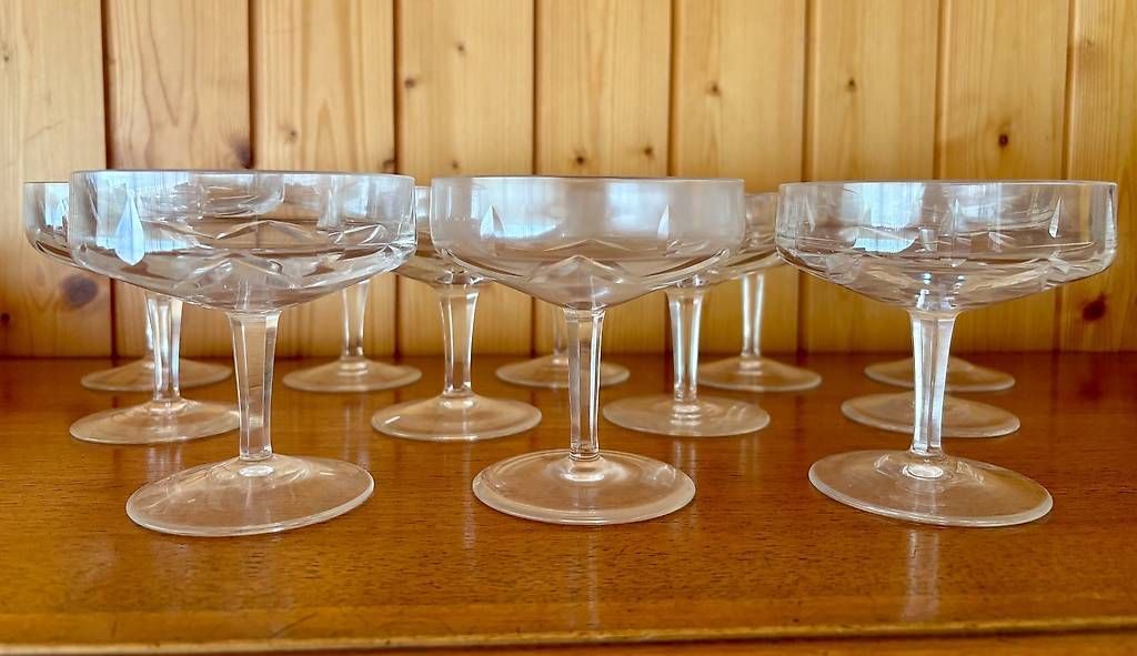 Bicchieri: 12 Dessertschalen/ Champagnerkelche – Usato da Konolfingen venduto da Simon.Roth 1