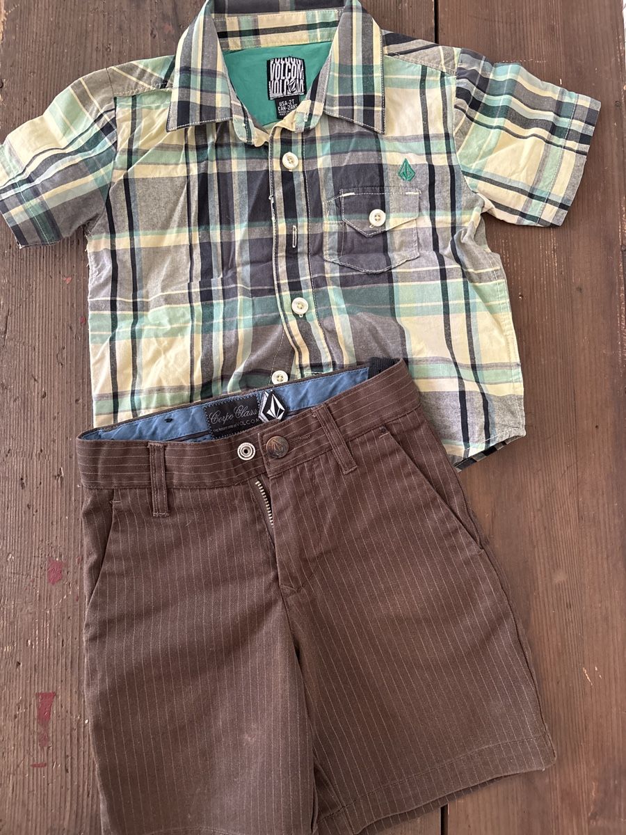 Lotti & Set di vestiti: Valcome Jungs Kleiderpaket 2J 98 – Usato da Mörschwil venduto da Mibasel 1