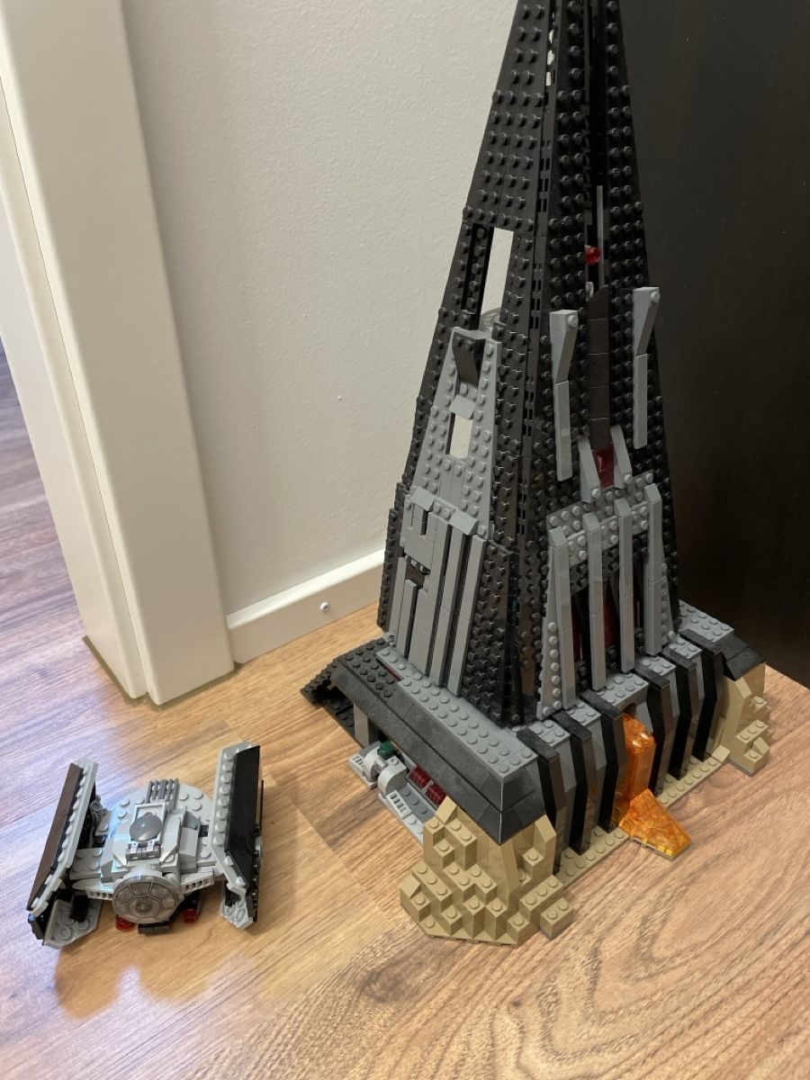 Star Wars Giocattoli: Lego Star Wars Darth Vader Burg – Usato da Wettingen venduto da suk_p9mv