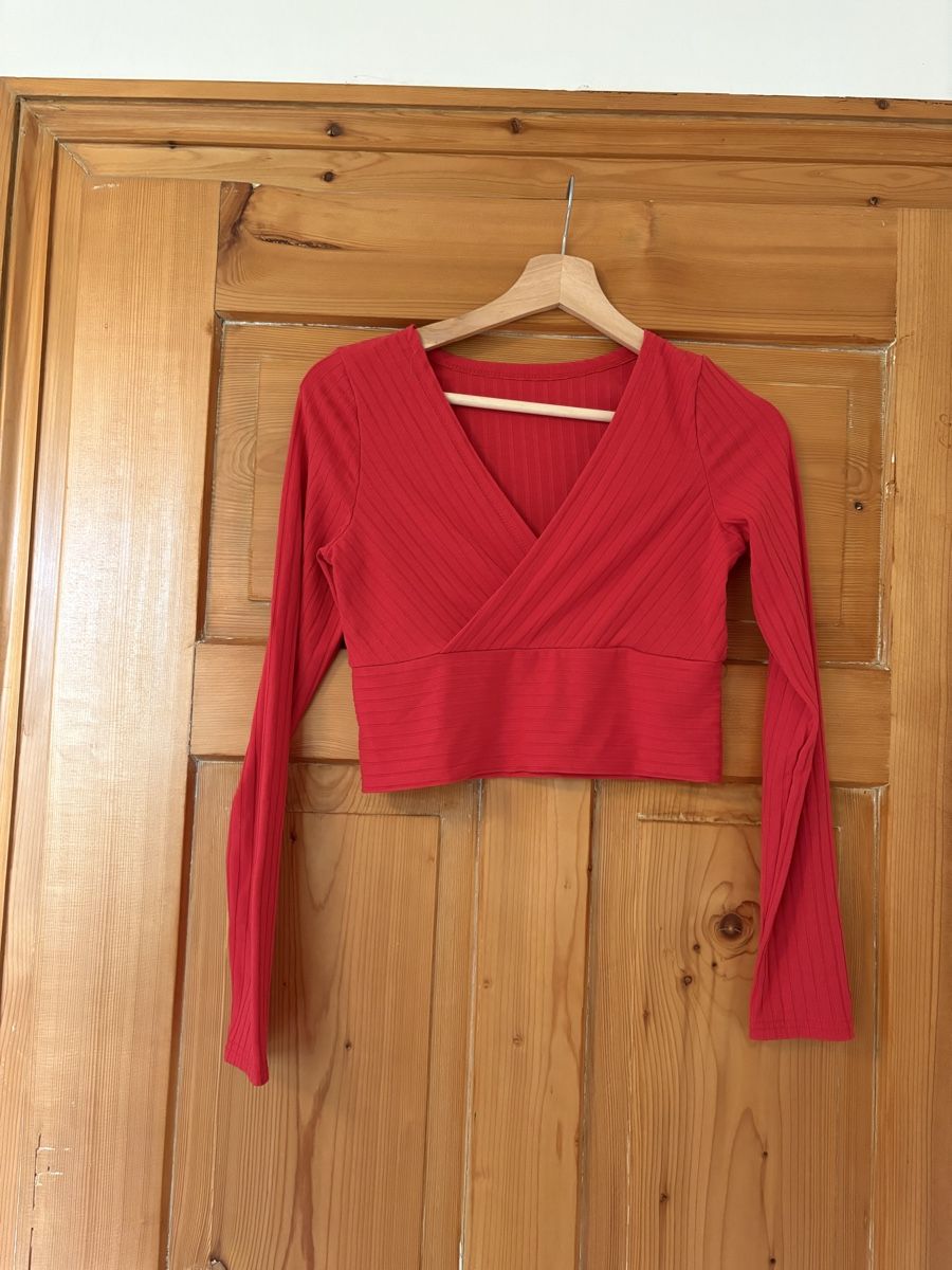 Shein Top: Trendiges Langarm-Crop-Top in Grösse S – Usato da Frauenfeld venduto da lin_77m9