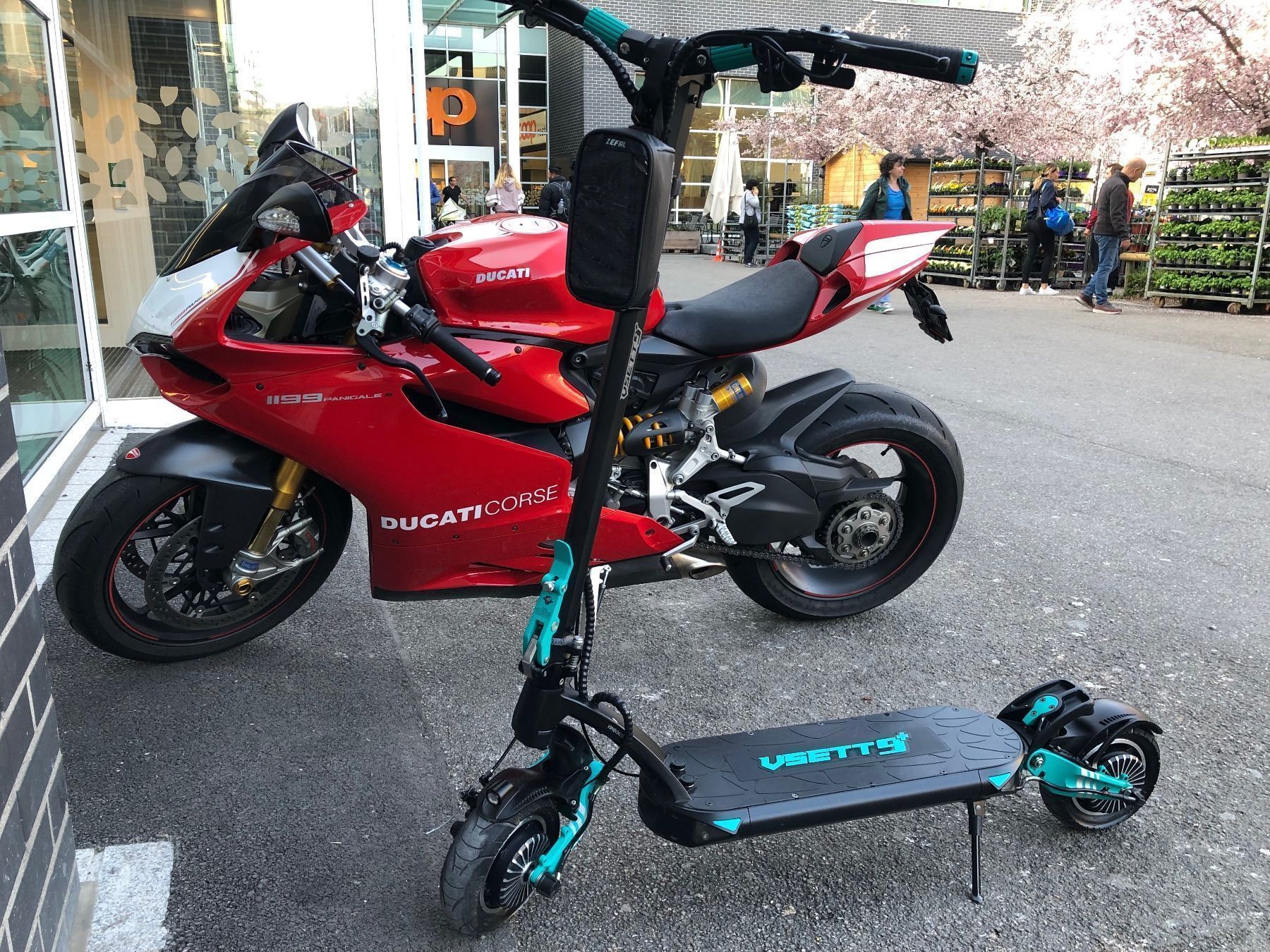 Scooter: E Trottinette Vsett 9+ scooter – Nuovo (secondo la descrizione) da Adlikon b.Regensdf venduto da top2020 2
