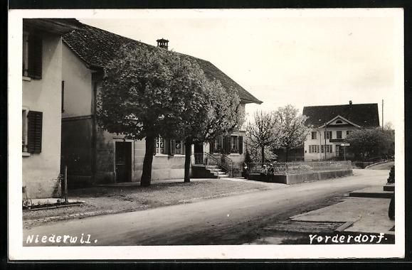 Cartoline postali: Niederwil, Vorderdorf, Strassenpartie mi – Usato da Berlin venduto da bartko-reher