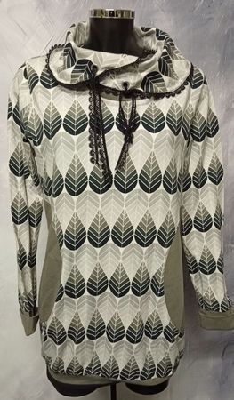 Neue Hoodie mit Blätterprint & Spitze Gr.42/44