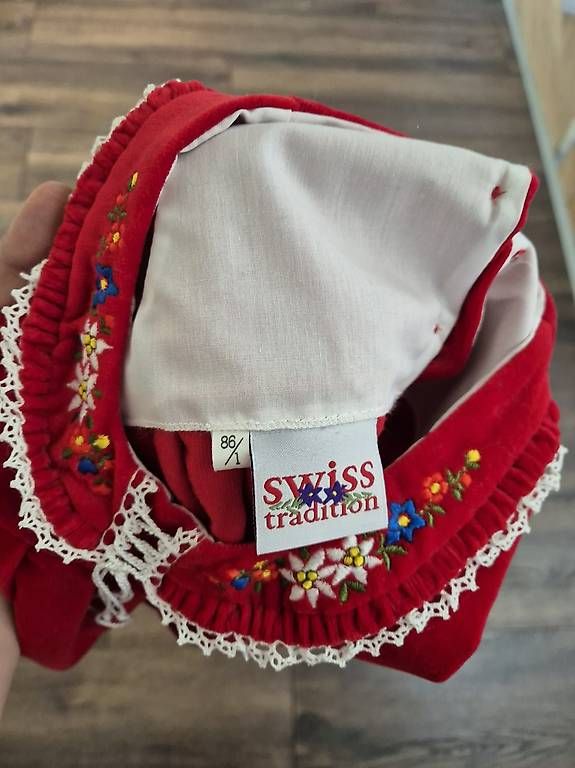 Robes et jupes: Festliches Samt-Trachtenkleid, Gr.86 – D'occasion à Cham par Nash7 1