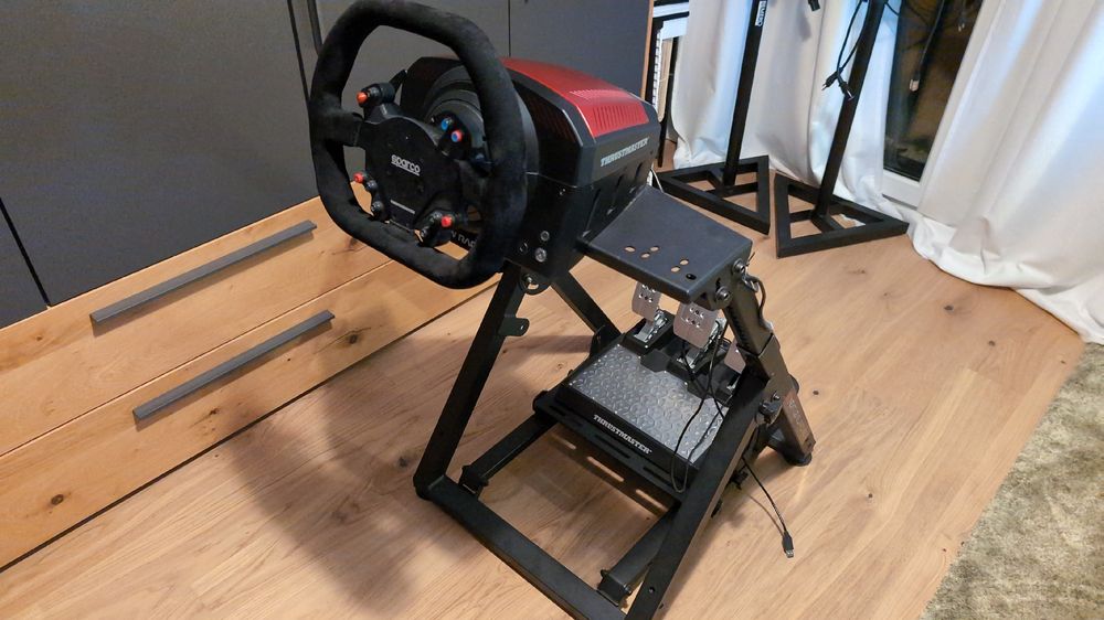 Sim Rig Thrustmaster (Gebraucht) in Binningen für CHF 300 – nur ...