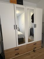 Kleiderschrank mit Spiegel 